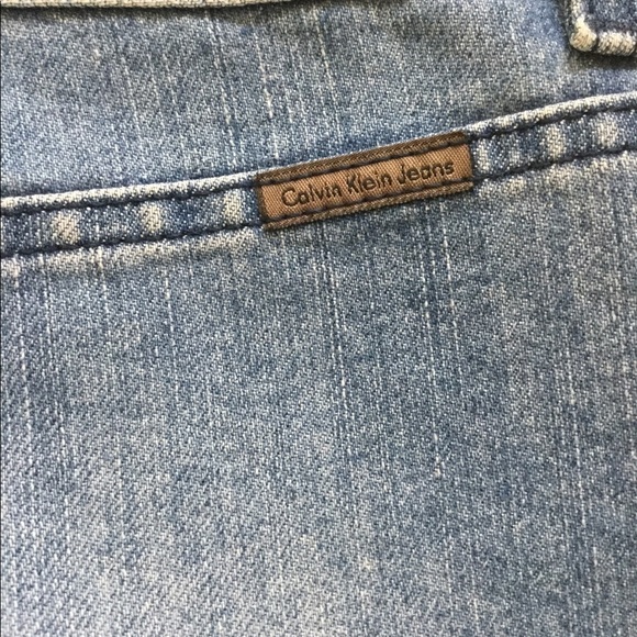 🧿 Calvin Klein Distressed Hem Denim Skirt (Juniors) - Picture 3 of 5
